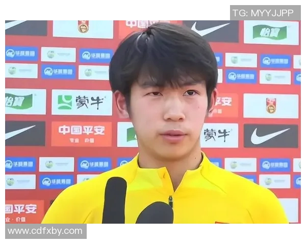 韦世豪：从青涩少年到足球明星的成长之路与辉煌成就